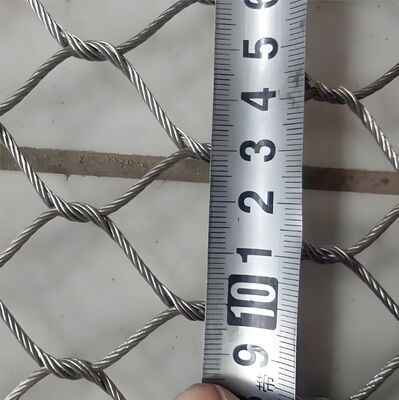 304 स्टेनलेस स्टील वायर रस्सी जाल 7x19 बुनाई शैली के साथ टिकाऊ और जंग-प्रूफ सुरक्षात्मक बाड़ लगाने के लिए